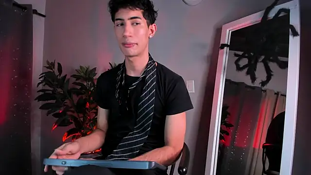 NovaaWheler online show from October 22, 7:02 pm