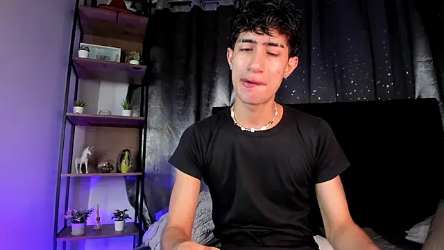 NovaaWheler online show from November 10, 7:57 pm