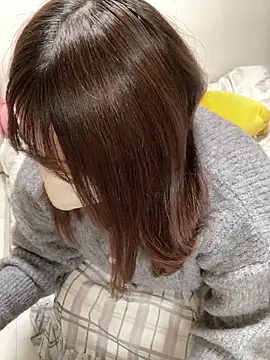 Snapshot of mitarashi_awww chatting on March 19, 9:05 pm mitarashi awww online show from March 19, 9:05 pm