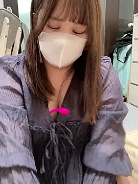 Snapshot of mitarashi_awww chatting on October 5, 2:37 pm mitarashi awww online show from October 5, 2:37 pm