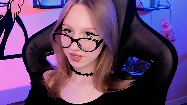 DariaTate online show from October 19, 11:33 am