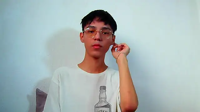 ChavoOT online show from April 3, 9:24 pm