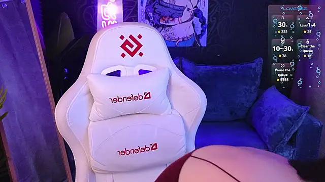 roxy riot  online show from February 15, 1:24 am