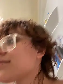 Snapshot of grassXass420 chatting on October 31, 8:43 pm grassXass420 online show from October 31, 8:43 pm