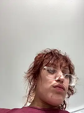 Snapshot of grassXass420 chatting on December 20, 3:02 am grassXass420 online show from December 20, 3:02 am