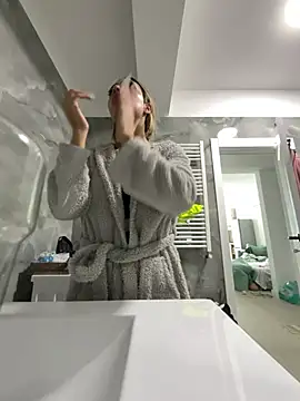 Snapshot of BonyBon29 chatting on February 20, 7:32 am BonyBon29 online show from February 20, 7:32 am