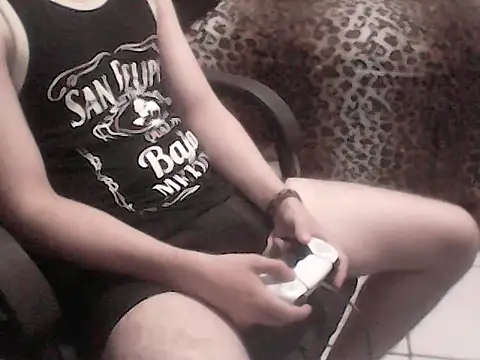 Snapshot of MarioKnero chatting on June 24, 8:35 am MarioKnero online show from June 24, 8:35 am