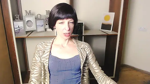  AngeliaFlow  online show from September 17, 6:15 am