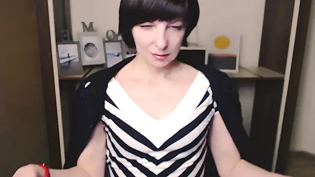  AngeliaFlow  online show from April 4, 9:51 am