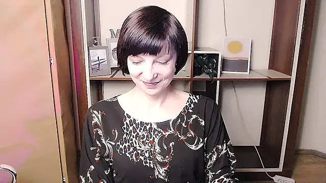  AngeliaFlow  online show from April 12, 8:41 am