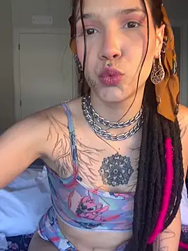 nickelfie online show from November 22, 12:04 pm