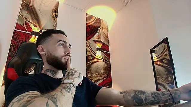 Luke davis01 online show from October 29, 1:24 pm