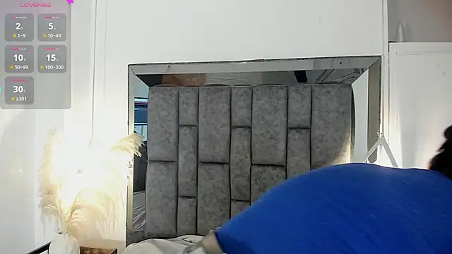 Snapshot of Morgan_Wright chatting on February 24, 5:53 pm Morgan Wright online show from February 24, 5:53 pm