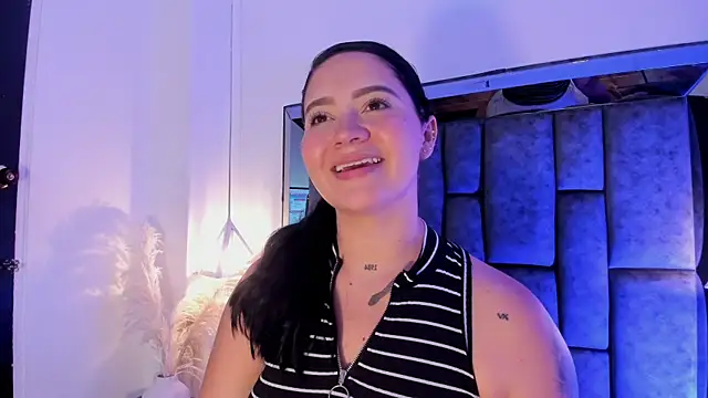 Snapshot of Morgan_Wright chatting on March 12, 10:17 pm Morgan Wright online show from March 12, 10:17 pm