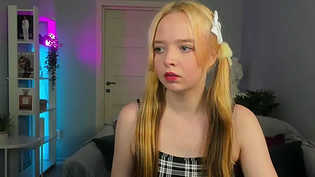 Bellla Murrr online show from February 10, 8:53 pm