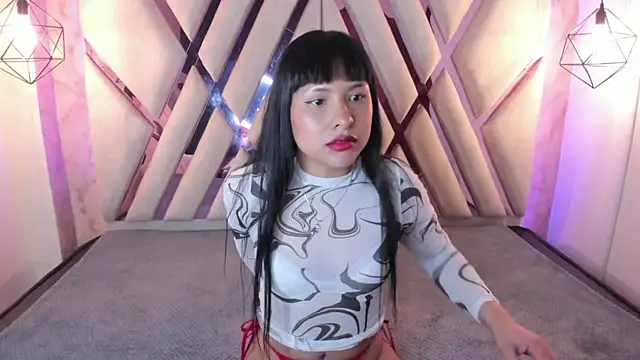 Snapshot of Vera_Best_ chatting on February 7, 11:45 am Vera Best online show from February 7, 11:45 am