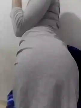 Snapshot of Nihal-68 chatting on March 6, 1:05 am Nihal-68 online show from March 6, 1:05 am