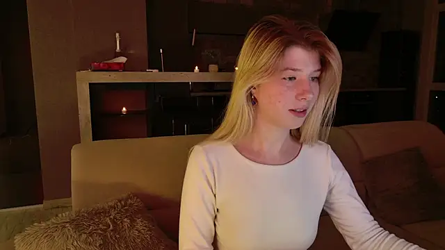 Snapshot of Bella_amory chatting on February 11, 8:42 pm Bella amory online show from February 11, 8:42 pm