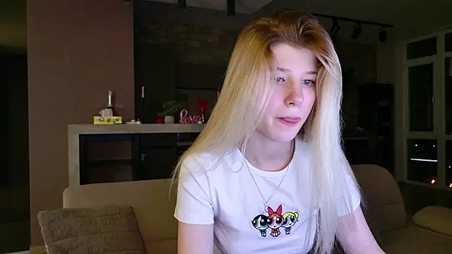 Snapshot of Bella_amory chatting on March 7, 8:22 pm Bella amory online show from March 7, 8:22 pm