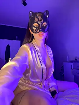 Snapshot of Daria-maus24 chatting on October 18, 8:20 pm Daria-maus24 online show from October 18, 8:20 pm