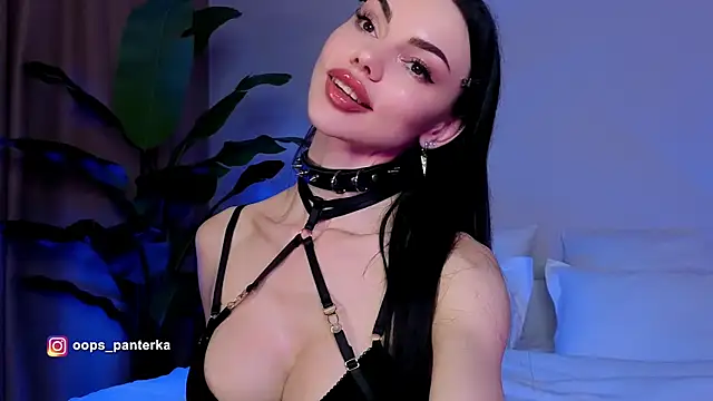 AmyLeeplay online show from April 7, 2:23 am