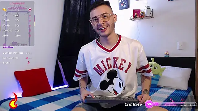 kyle clint07 online show from November 26, 5:14 pm