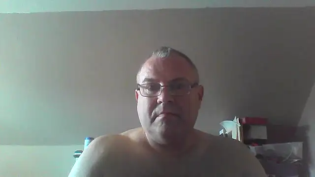 mkestr69 online show from September 24, 3:48 pm
