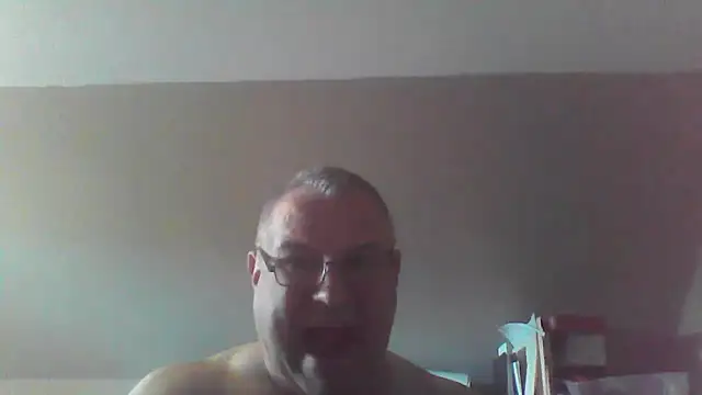 mkestr69 online show from September 25, 5:49 pm