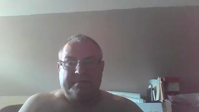 mkestr69 online show from October 1, 5:19 pm