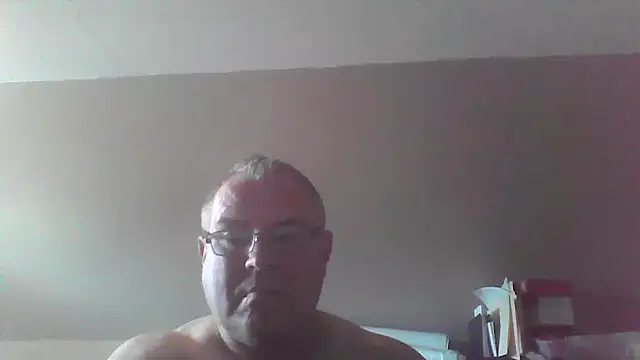 mkestr69 online show from October 2, 5:20 pm