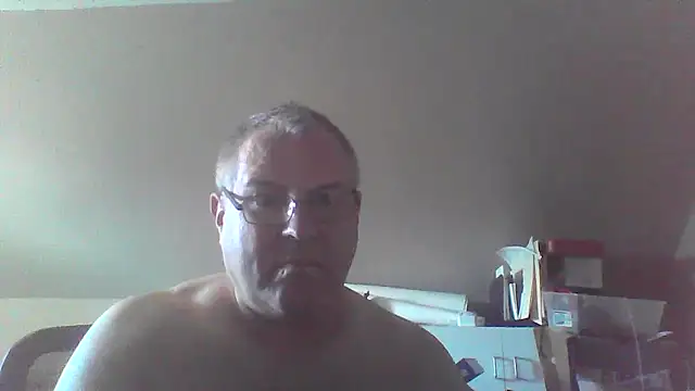 mkestr69 online show from October 10, 5:12 pm