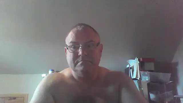 mkestr69 online show from November 1, 8:00 pm