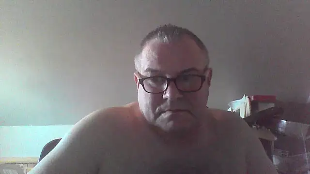 mkestr69 online show from February 13, 9:00 pm