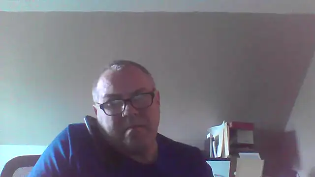 mkestr69 online show from April 23, 5:26 pm