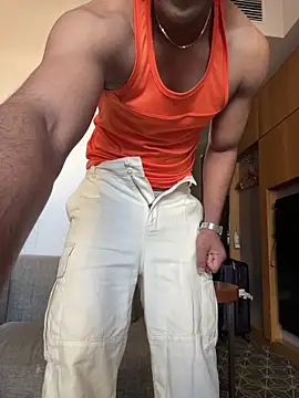 Snapshot of jimi-3011 chatting on January 5, 10:57 pm jimi-3011 online show from January 5, 10:57 pm