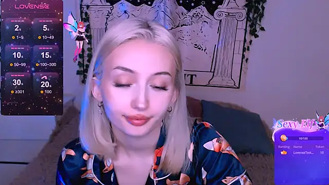 Snapshot of beauty_blonde chatting on February 16, 10:32 pm beauty blonde online show from February 16, 10:32 pm