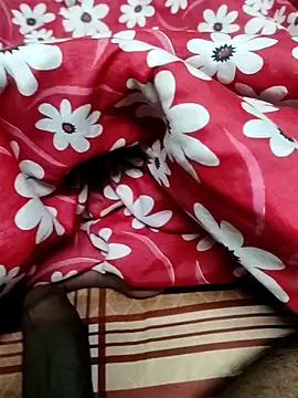 Snapshot of Yashkumar_0697 chatting on February 1, 6:39 pm Yashkumar 0697 online show from February 1, 6:39 pm