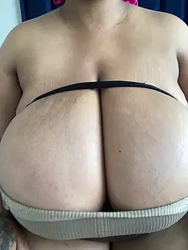 NonoGotBoobies online show from May 31, 10:00 am