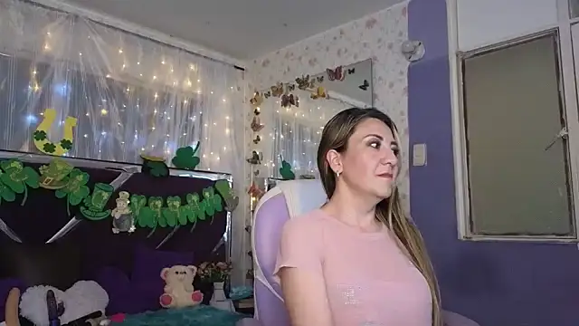 Dary walker online show from March 22, 6:14 pm