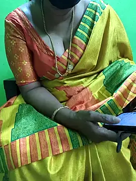 Snapshot of niiveditha chatting on February 20, 12:49 pm niiveditha online show from February 20, 12:49 pm