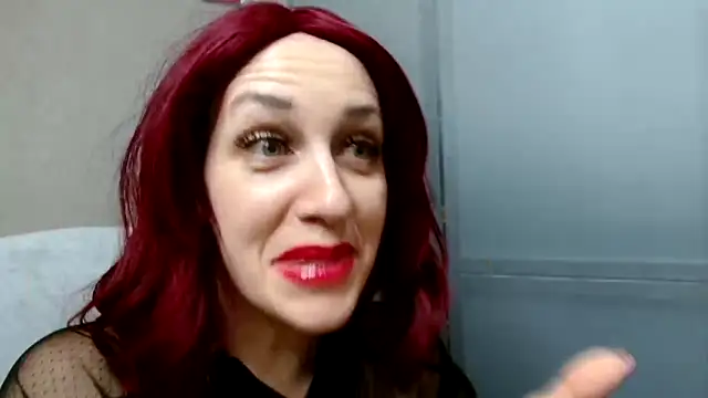 Snapshot of FetishLady89 chatting on October 8, 7:00 pm FetishLady89 online show from October 8, 7:00 pm