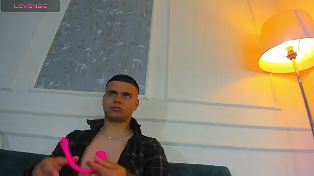 Sebastian Phoenix online show from February 22, 3:03 pm