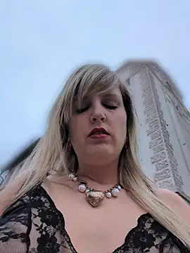 Sexybiene969 online show from March 25, 5:19 pm