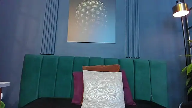 Snapshot of scarlet_edwars chatting on February 20, 4:18 pm scarlet edwars online show from February 20, 4:18 pm