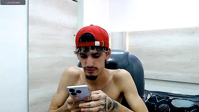 Dirty Kingg online show from February 15, 4:36 am