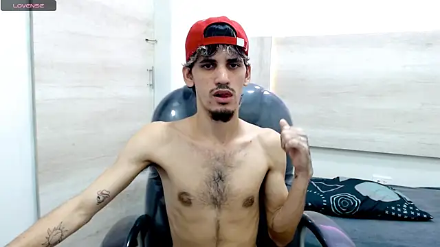 Dirty Kingg online show from February 15, 8:33 pm