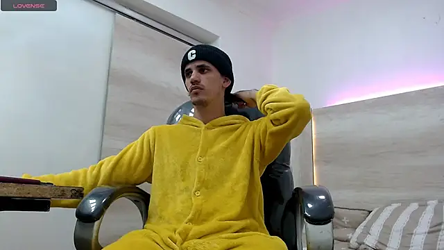 Dirty Kingg online show from March 20, 8:40 pm