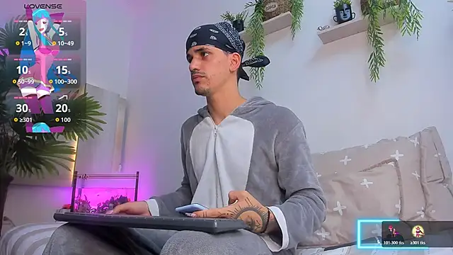 Dirty Kingg online show from October 18, 8:42 pm