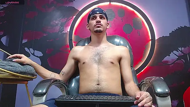 Dirty Kingg online show from November 9, 9:13 pm