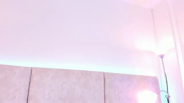 Giselle Lauren online show from July 29, 8:51 pm